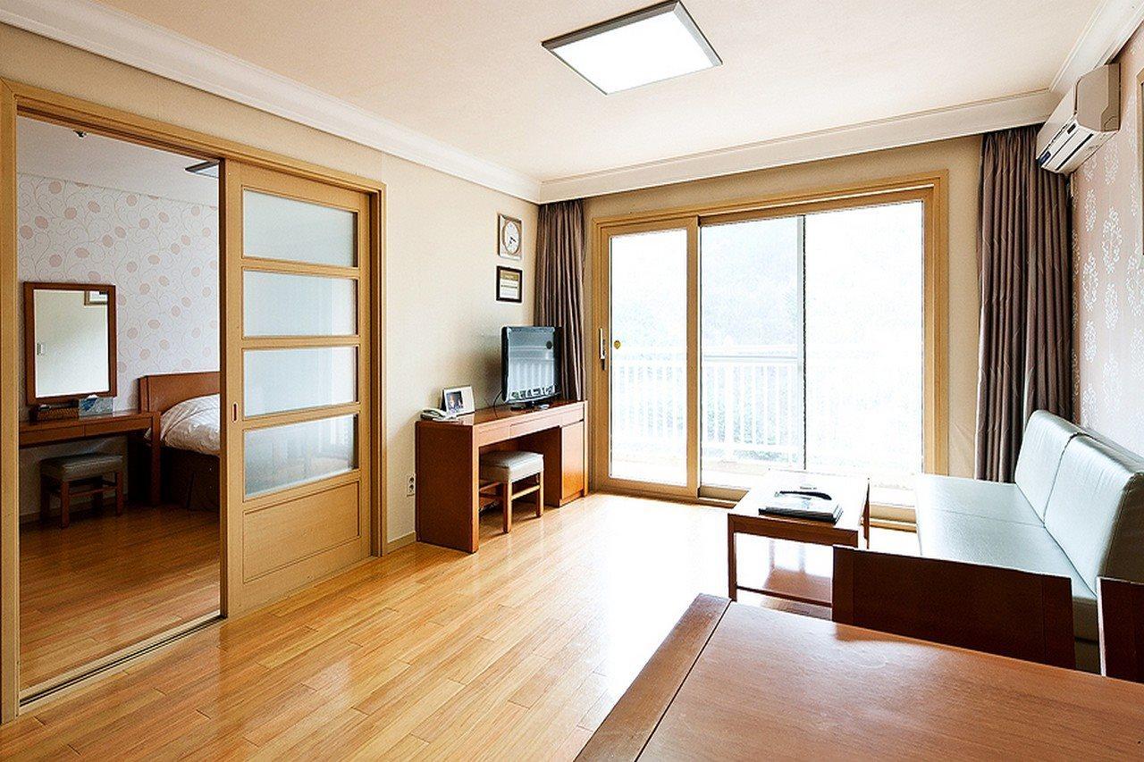 วิวัลดิพาร์ค Hotel ฮองชอน ภายนอก รูปภาพ