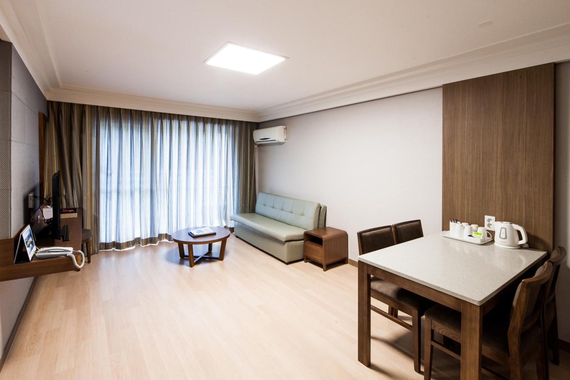 วิวัลดิพาร์ค Hotel ฮองชอน ภายนอก รูปภาพ